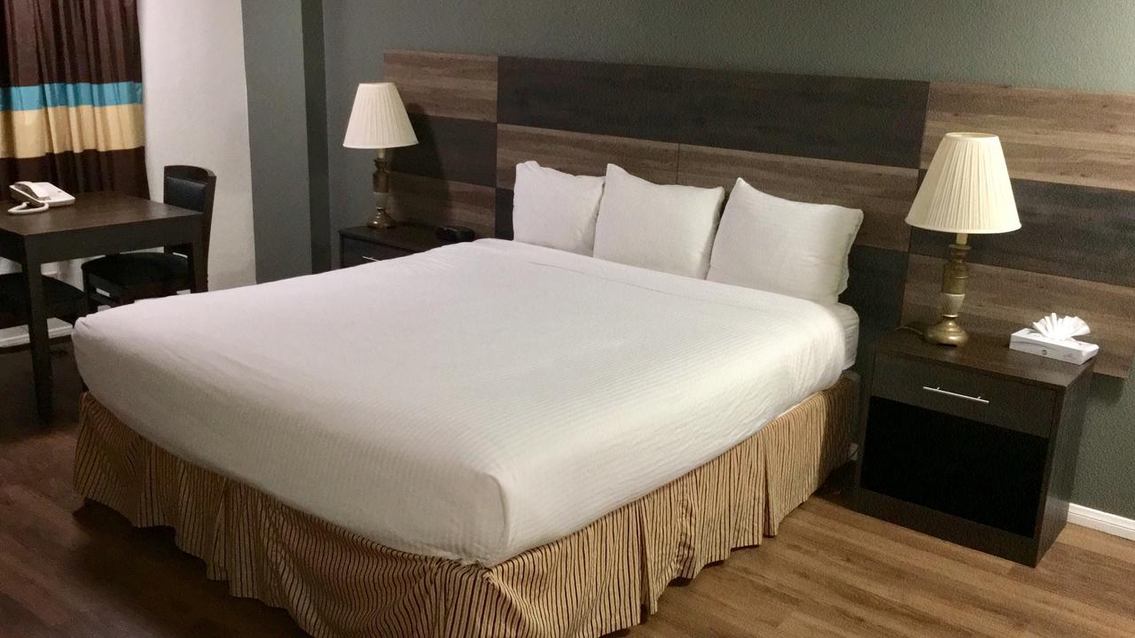 Cozy Inn Коста Меса Экстерьер фото
